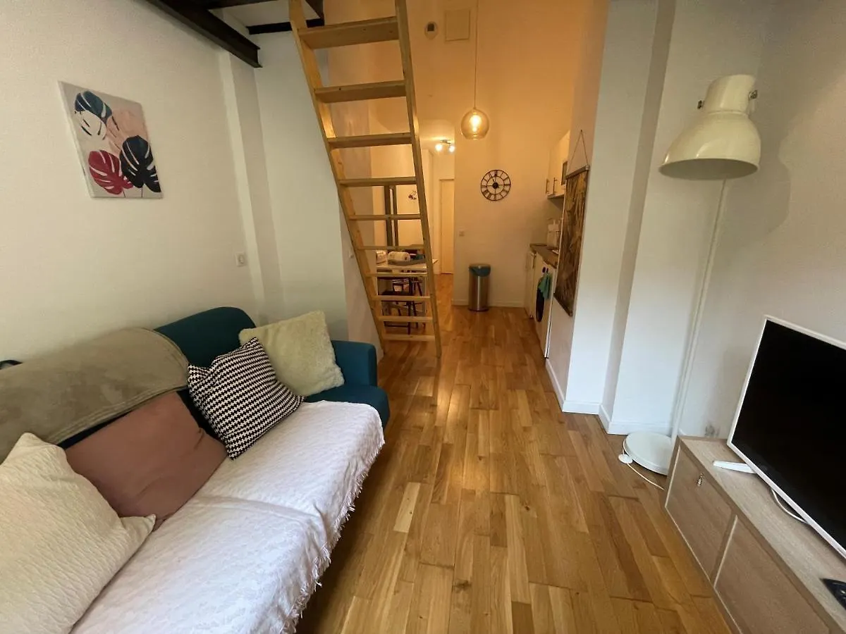 Studio Mezzanine Avec Terrasse Privative Cosy - Ref Mimont location