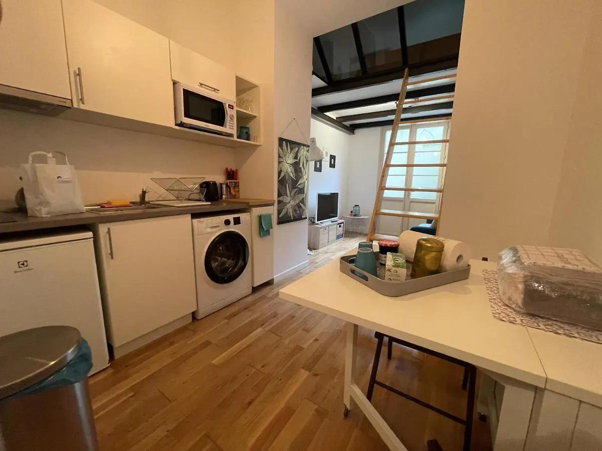 Appartement Studio Mezzanine Avec Terrasse Privative Cosy - Ref Mimont Cannes France